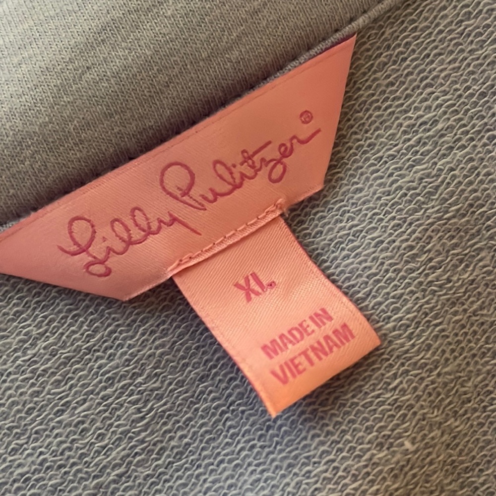 Lilly Pulitzer coat. Extra Large. NWOT